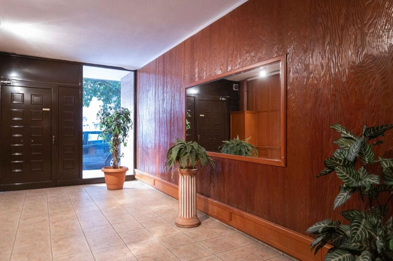 Wonderful Central Athens 2 Bedroom 2 Bath Sleeps 8 Exterior foto